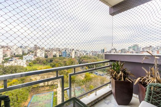 Foto 8 do(a) Apartamento de 3 quartos à venda em Moinhos de Vento, Porto Alegre