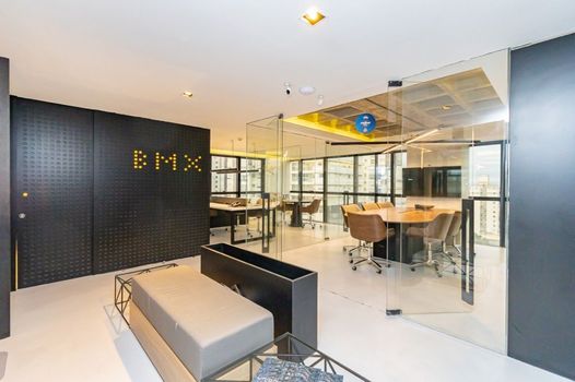 Foto 13 do(a) Sala / Conjunto Comercial false para alugar em Água Verde, Curitiba