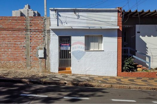 Foto 1 do(a) Casa de 3 quartos à venda em Centro, Araras