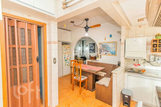 Foto 10 do(a) Apartamento de 3 quartos à venda em Petrópolis, Porto Alegre