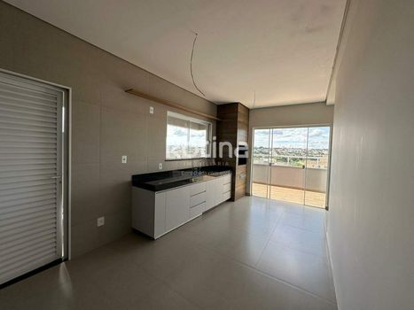 Foto 20 do(a) Cobertura de 2 quartos à venda em Segismundo Pereira, Uberlândia