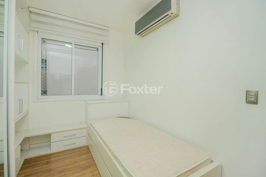 Foto 9 do(a) Apartamento de 2 quartos à venda em Passo da Areia, Porto Alegre