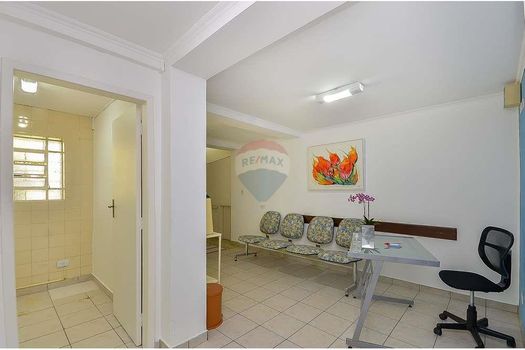 Foto 18 do(a) Sala / Conjunto Comercial de 8 quartos à venda em Bom Retiro, Curitiba