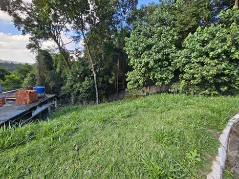 Foto 3 do(a) Terreno false à venda em Chácara Roselândia, Cotia