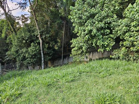Foto 1 do(a) Terreno false à venda em Chácara Roselândia, Cotia