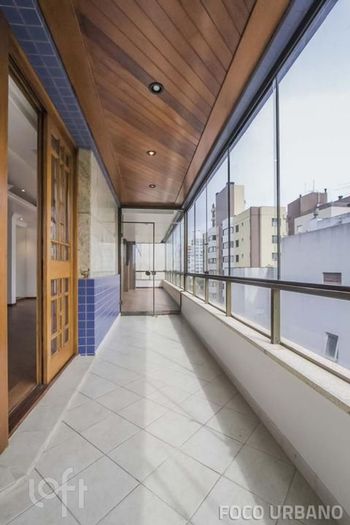 Foto 10 do(a) Apartamento de 3 quartos à venda em Petrópolis, Porto Alegre