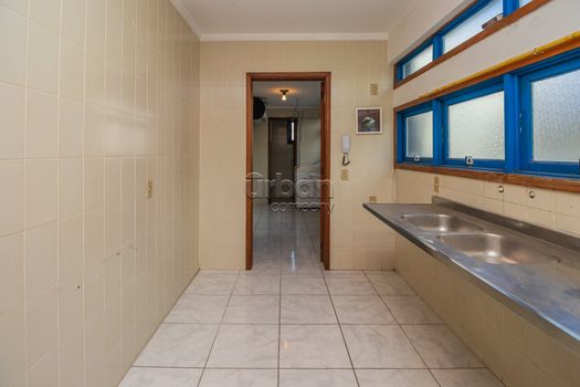 Foto 14 do(a) Apartamento de 3 quartos à venda em Chácara das Pedras, Porto Alegre