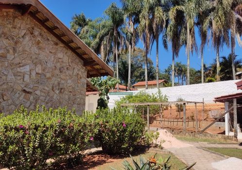 Foto 33 do(a) Fazenda / Sítio / Chácara de 5 quartos à venda em Estância Figueira Branca, Campo Limpo Paulista