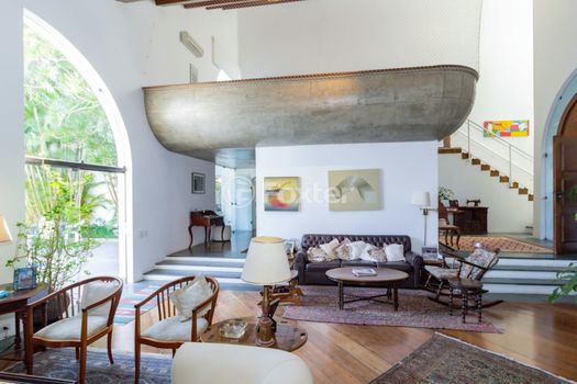 Foto 2 do(a) Casa de 3 quartos à venda em Jardim Leonor, São Paulo