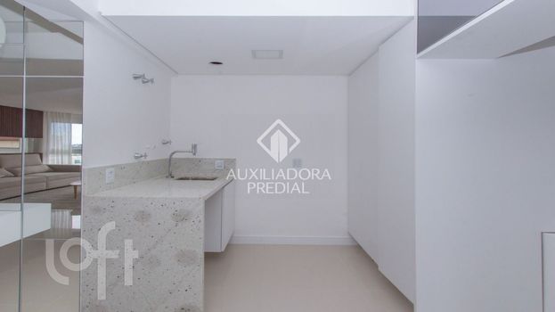 Foto 12 do(a) Apartamento de 3 quartos à venda em Cristal, Porto Alegre