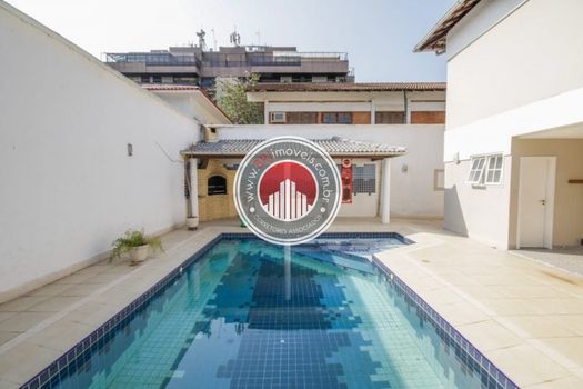 Foto 2 do(a) Casa de 4 quartos à venda em Barra da Tijuca, Rio de Janeiro