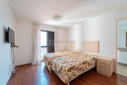 Foto 15 do(a) Apartamento de 4 quartos à venda em Santo Amaro, São Paulo