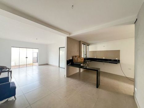Foto 5 do(a) Casa de 3 quartos à venda em Boa Vista, Londrina