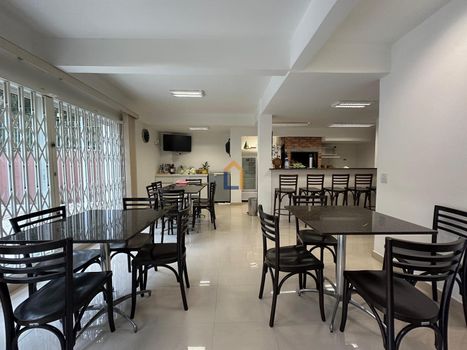 Foto 24 do(a) Sala / Conjunto Comercial de 6 quartos para alugar em São Lourenço, Curitiba