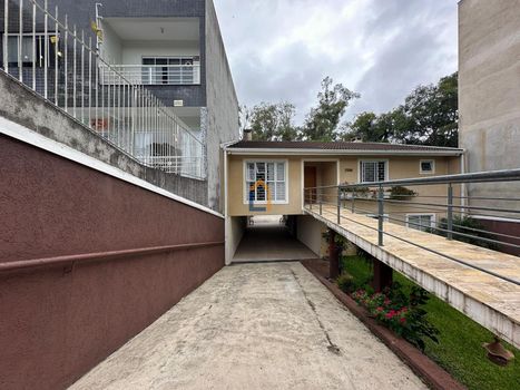 Foto 3 do(a) Sala / Conjunto Comercial de 6 quartos para alugar em São Lourenço, Curitiba