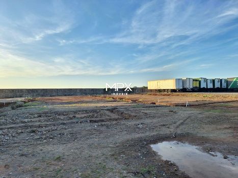 Foto 2 do(a) Terreno false à venda em Loteamento Industrial Palmeiras, Rio das Pedras
