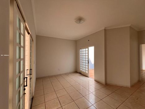 Foto 2 do(a) Casa de 3 quartos à venda em Ipanema, Araçatuba