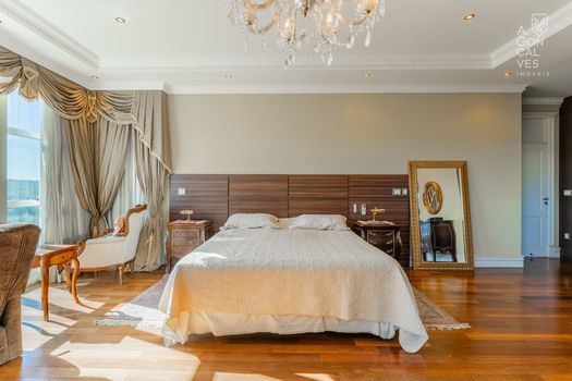 Foto 31 do(a) Casa em Condomínio de 6 quartos à venda em Vista Alegre, Curitiba