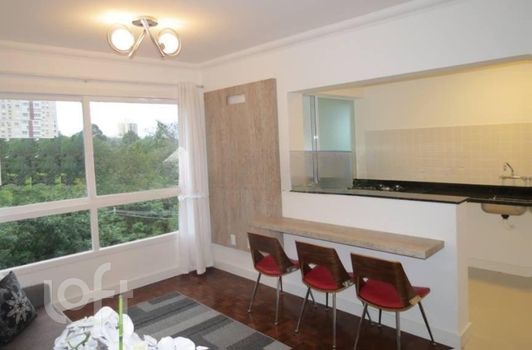 Foto 15 do(a) Apartamento de 2 quartos à venda em Petrópolis, Porto Alegre