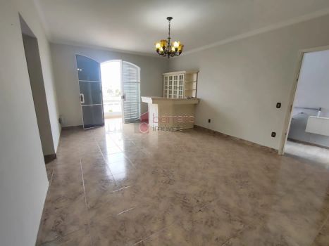 Foto 4 do(a) Casa de 3 quartos à venda em Jardim Pacaembu, Jundiaí