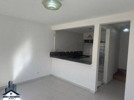 Foto 4 do(a) Casa de 2 quartos à venda em Chácara Canta Galo, Cotia