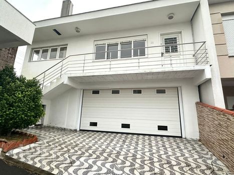 Foto 1 do(a) Casa de 3 quartos à venda em Mário Quintana, Porto Alegre