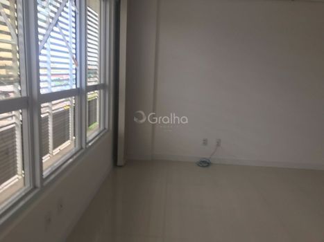 Foto 5 do(a) Sala / Conjunto Comercial false à venda em Barreiros, São José