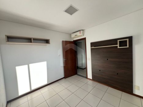 Foto 9 do(a) Apartamento de 3 quartos à venda em Barra do Rio Cerro, Jaraguá do Sul