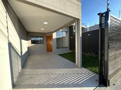 Foto 2 do(a) Casa de 3 quartos à venda em Ouro Verde, Londrina