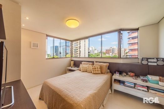 Foto 20 do(a) Cobertura de 4 quartos à venda em Petrópolis, Porto Alegre