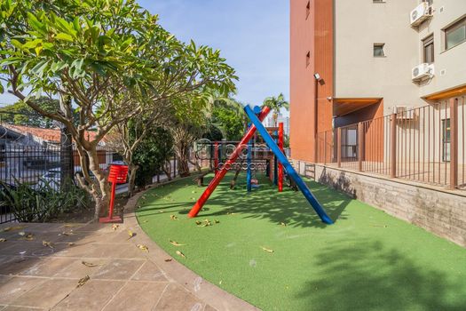 Foto 40 do(a) Apartamento de 4 quartos à venda em Jardim Lindóia, Porto Alegre