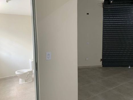 Foto 4 do(a) Loja false à venda em null, Itanhaém