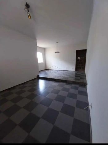 Foto 2 do(a) Casa de 2 quartos à venda em Chácara Peccioli, Jaú