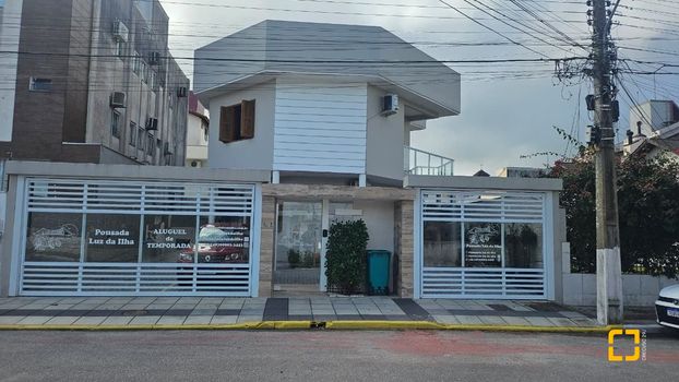 Foto 49 do(a) Hotel / Motel / Pousada de 10 quartos à venda em Canasvieiras, Florianópolis