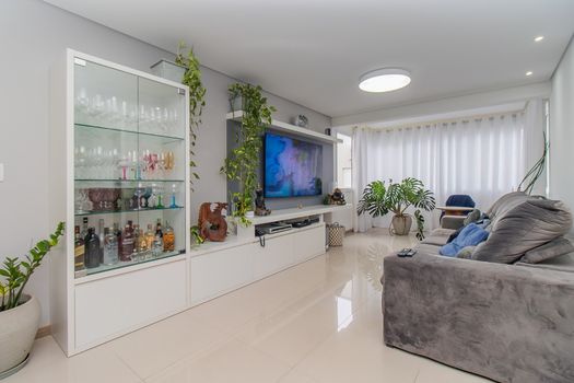 Foto 1 do(a) Apartamento de 3 quartos à venda em Vila Jardim, Porto Alegre