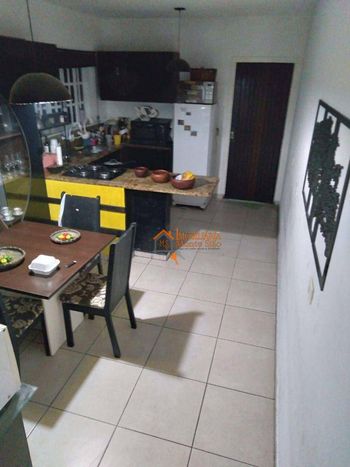 Foto 5 do(a) Casa de 3 quartos à venda em Vila Pedro Moreira, Guarulhos