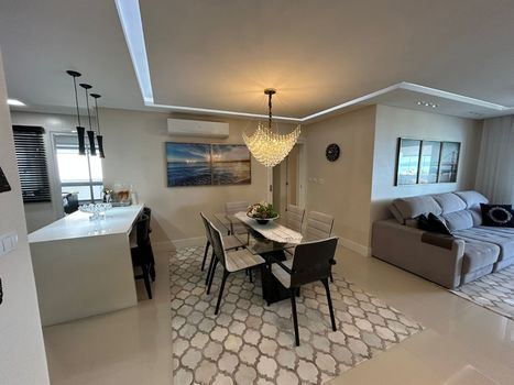Foto 4 do(a) Apartamento de 3 quartos à venda em Estreito, Florianópolis