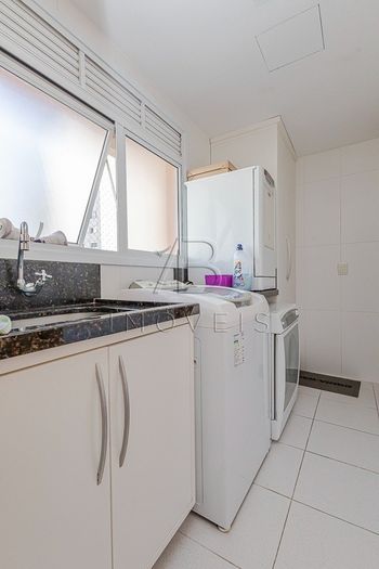 Foto 15 do(a) Apartamento de 3 quartos à venda em Jardim Europa, Porto Alegre