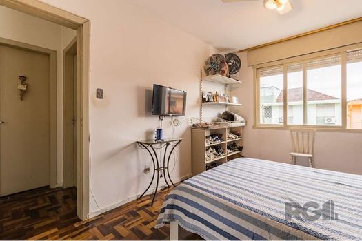 Foto 9 do(a) Apartamento de 2 quartos à venda em São Sebastião, Porto Alegre