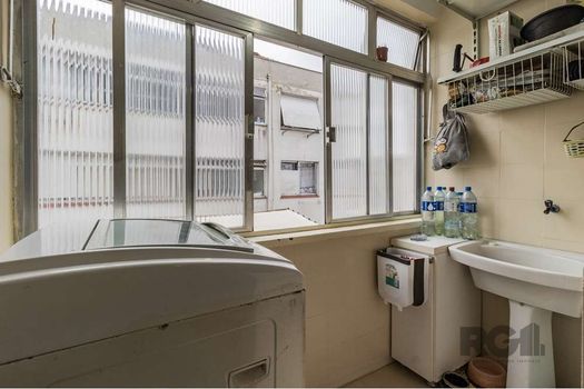 Foto 1 do(a) Apartamento de 2 quartos à venda em São Sebastião, Porto Alegre