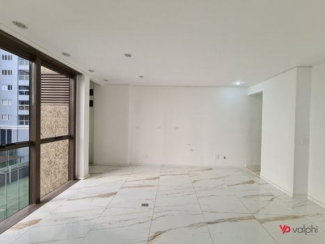 Foto 2 do(a) Sala / Conjunto Comercial false à venda em Centro, Curitiba