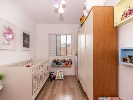 Foto 5 do(a) Casa de 3 quartos à venda em Jardim Cidália, São Paulo