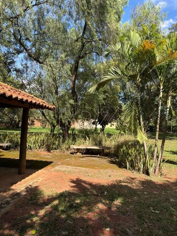 Foto 14 do(a) Fazenda / Sítio / Chácara de 2 quartos à venda em Chácara Flora Araraquara, Araraquara