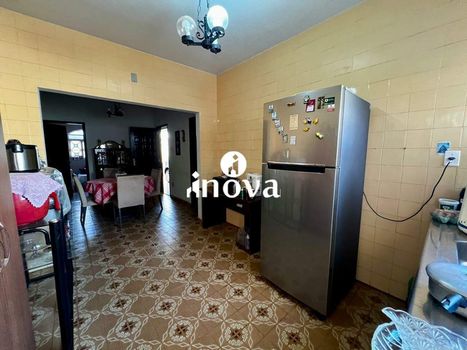 Foto 4 do(a) Casa de 5 quartos à venda em Santa Maria, Uberaba
