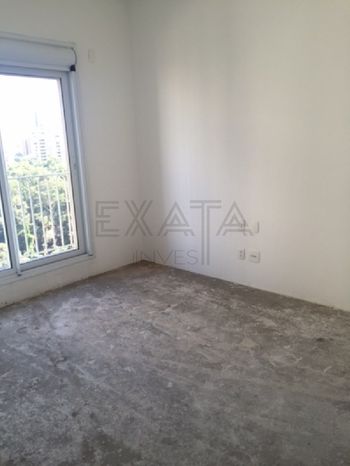 Foto 14 do(a) Flat de 4 quartos à venda em Jardim Fonte do Morumbi, São Paulo