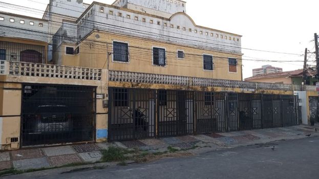 Foto 1 do(a) Apartamento de 2 quartos à venda em Montese, Fortaleza