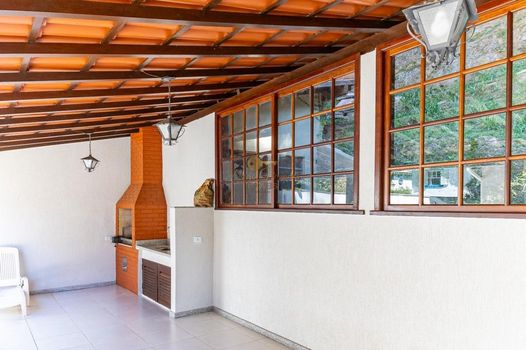 Foto 13 do(a) Casa em Condomínio de 5 quartos à venda em Carlos Guinle, Teresópolis