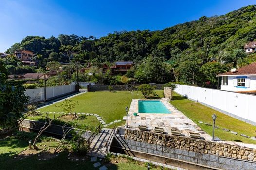Foto 6 do(a) Casa em Condomínio de 5 quartos à venda em Carlos Guinle, Teresópolis