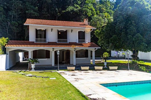 Foto 4 do(a) Casa em Condomínio de 5 quartos à venda em Carlos Guinle, Teresópolis