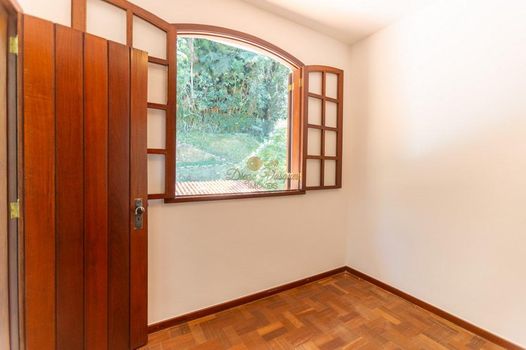 Foto 33 do(a) Casa em Condomínio de 5 quartos à venda em Carlos Guinle, Teresópolis
